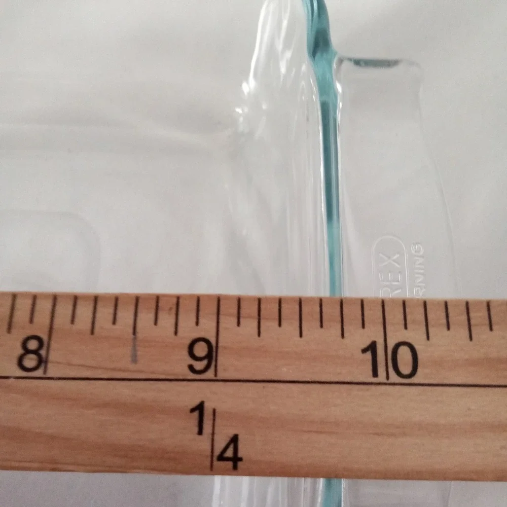 Pyrex rectangular glass